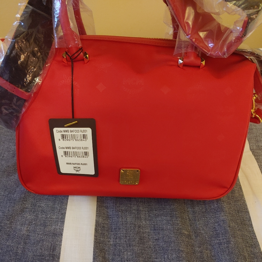 MCM Milano Boston Bag...VERY NICE!!! - Picture 1 of 8